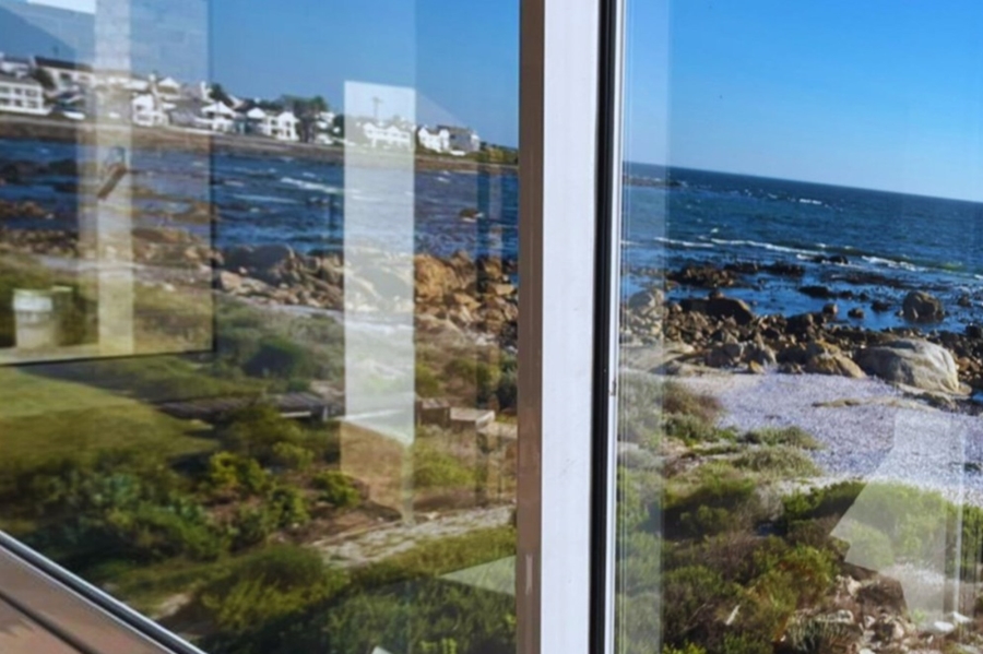 5 Bedroom Property for Sale in Shelley Point Western Cape